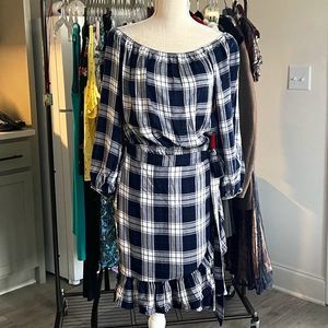 Aqua Buffalo Check Dress Ruffle Hemline Long Sleeve Boat Neck Size Large NWT